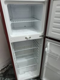 ثلاجه • مستخدمة شوي • فلوجة شهداء شراي