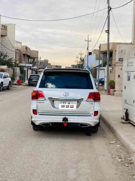 لاندكروز ٢٠١٥ رقم بغداد باسمي فول ١/١ 
مكفوله كفاله عامه رقم بغداد باسمي
محرك6سلندر كشنات كهربائي حساس امامي خلفي 
٣شاشات كامرات مطفايه مري قلاب تشغيل عن بعد 
زراك دعاميه ٤جام ع ريموت السعر 425
***********
