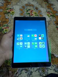 ايباد ٩ للبيع حيل نضيف نضافته ٩٩ 07821106822