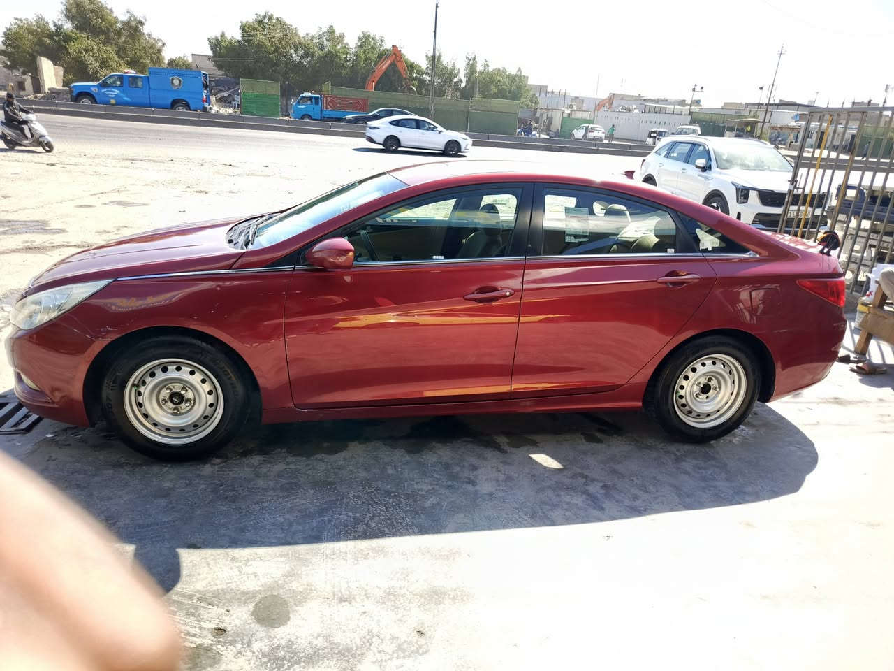 السلام عليكم سوناتا موديل 2012
السعر 103وبيها  مجال
رقم بغداد هزه جديده السياره مناقصها شي 
كير مكينه مكفوله تخم تاير  صدر جديد 
حادثها بنيد فقط مبدل باقي ليبل واحد 
وبيها صبغ   اربع قطع اثر شخوط 
العنوان بغداد المشتل 
***********
