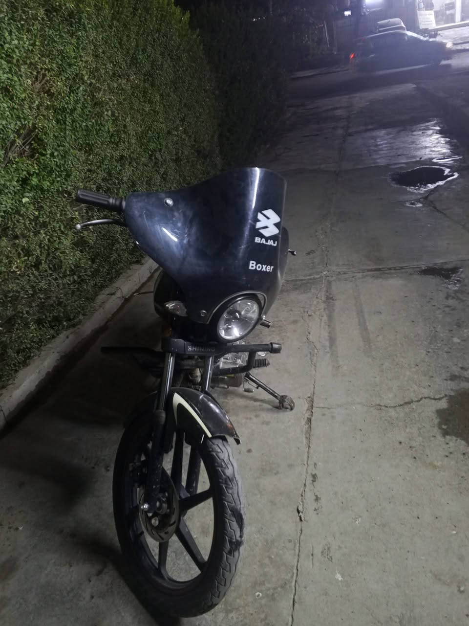 سلام عليكم
دراجة البيع شاينك 5كير 
دراجة نضيفه ما متعوبه متروكه 
مديل 2023 
كهربائيات كله شغاله 
سعر 750الف وبيه مجال 
مكاني بغداد المشتل شارع المجلس البلدي 
رقم الهاتف ***********
