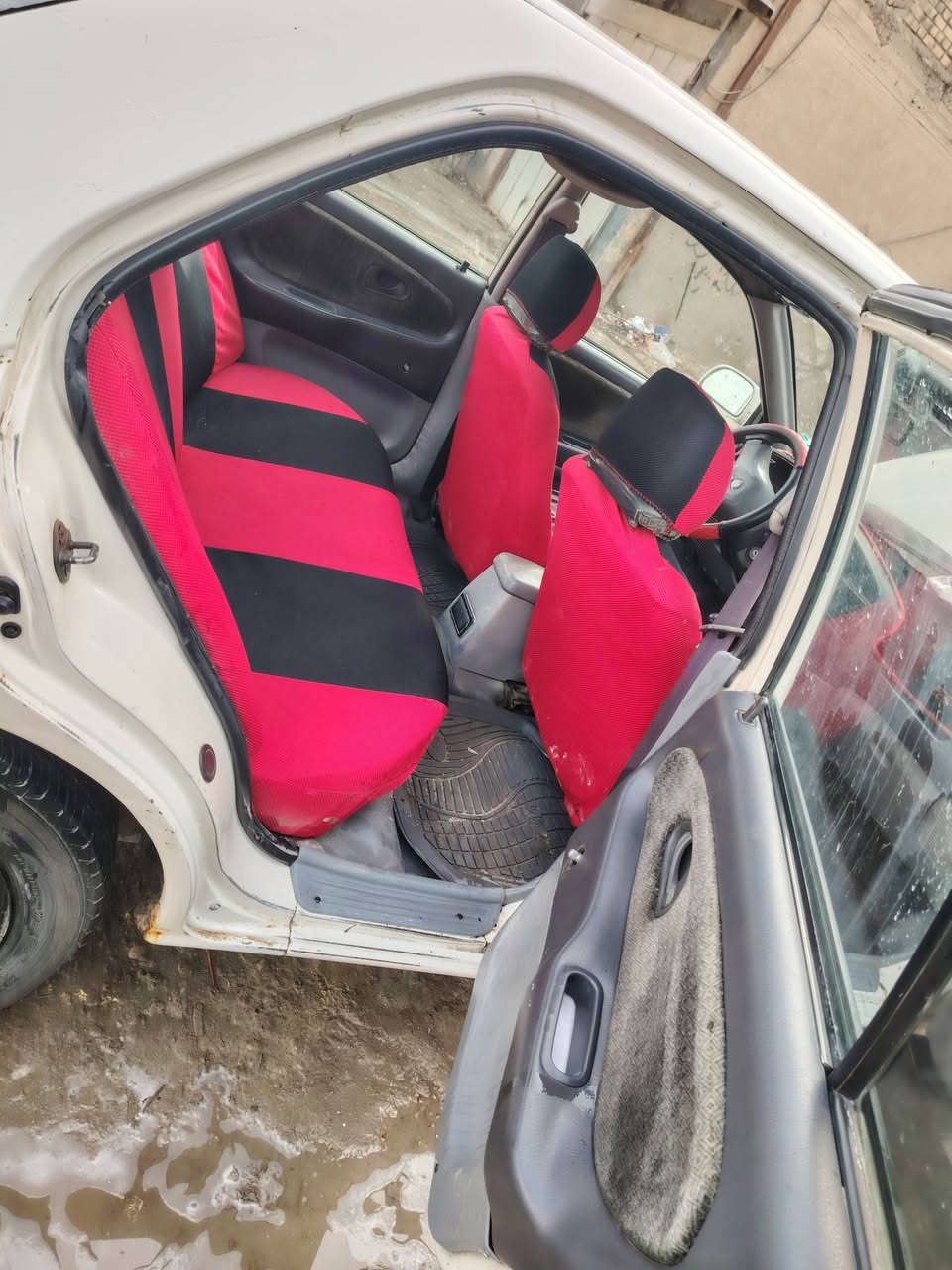 سياره بيع براتون جديده خير من الله جازه مكان بسمايه قرب ناحيه وحده ٣٨ بيه مجال رقم ***********
