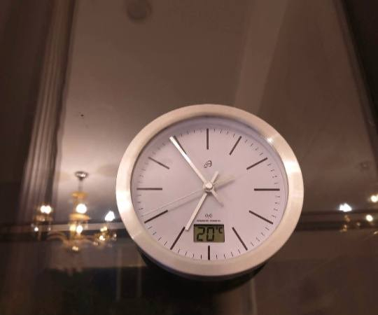 ساعة اصلية ضبط توقيت ذاتي مع مقياس حرارة الماني اصلي غير مستخدم


**إذا كنت صاحب هذا الإعلان وتريد حذفه لأي سبب، رجاءا أرسل رسالة إلى الدعم الفني**