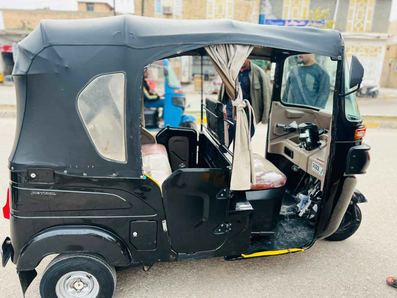 تكتك موديل ٢٢ رقم واسط راعيهه بل نعمانيه يمي تحويل ثاني يوم جاهزه كبل للشغل ***********
