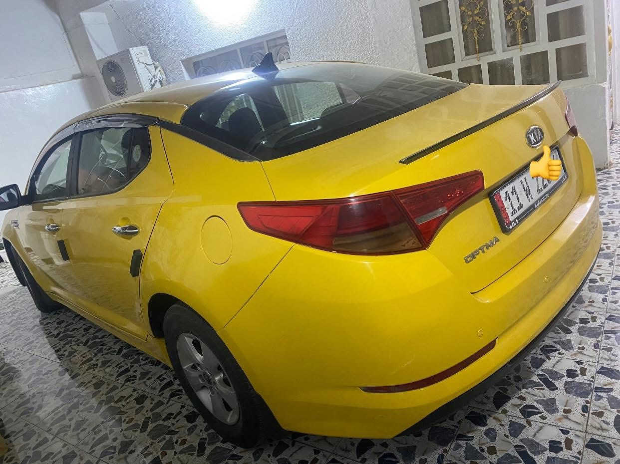 السلام عليكم للبيع فقط اوبتما 2012 وارد كوري محرك 2000 جاهزه من كلشي رقم بغداد تحويل مباشر هزه جديده مصفره هيئة مصبوغه صبغ جديد مبدل بيها گبع قماره 
التكم سليمه مابيها شي شاصي سليم سونار موجود مكان السياره بالرمادي 
السعر 82 بيها مجال 
***********
