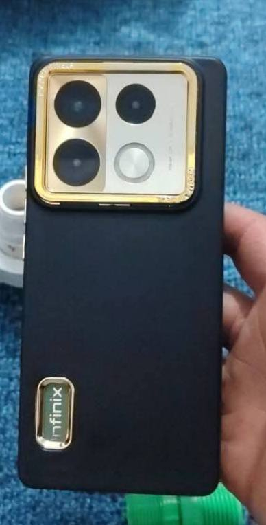 سلام عليكم انفنكس نوت 40 برو
نظيف بدون ملحقات فقط كفر 
ذاكرة 256 عشوائية 12+12 
سعر 225 وبيه مجال قليل 
العنوان ناصريه مركز


**إذا كنت صاحب هذا الإعلان وتريد حذفه لأي سبب، رجاءا أرسل رسالة إلى الدعم الفني**