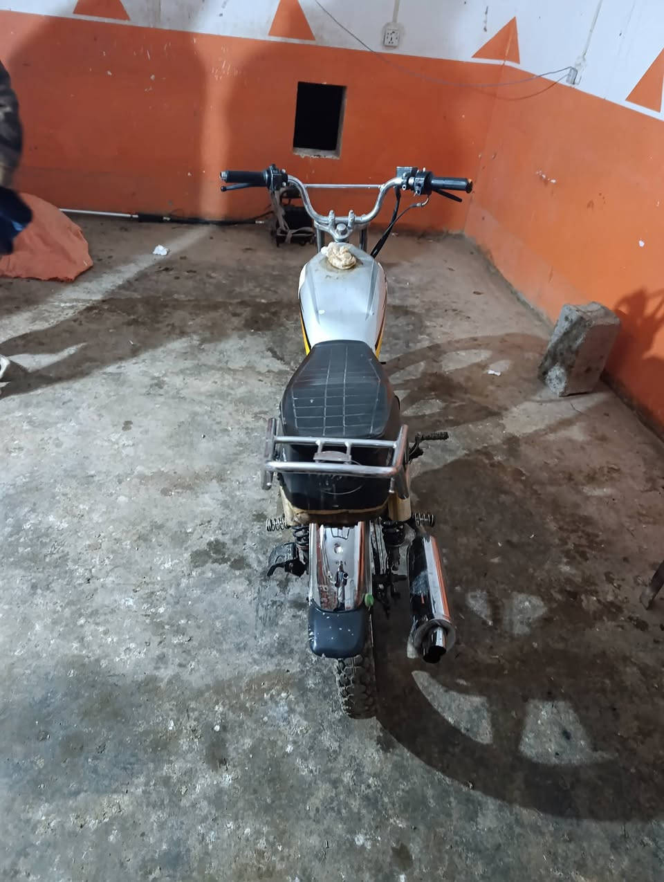 دراجه للبيع سرعه ومعدل خير
من الله شلعه اشك الكاع دراجه نضيفه محرك وشاصي بس نزلتهه بترابها بدون غسل السعر 275وبيهه مجال ***********
