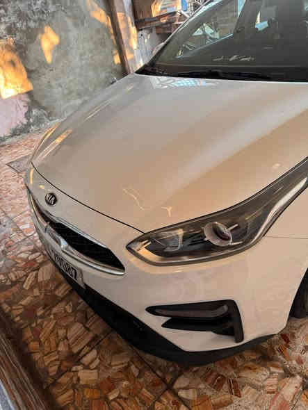 السلام عليكم سيراتو 2020 بغداد. باسمي. بيهه كم مكان بارد.  
إهلال جاملغ خلفي بي صبغ ماشييه 125 مكينه. 1600 فتحه أشاير بل مري تحكمات تبريد قطعيتن شاشه كامره. السعر 155 بيهه مجال بسيط
الاستفسار 
0773 55 63736
