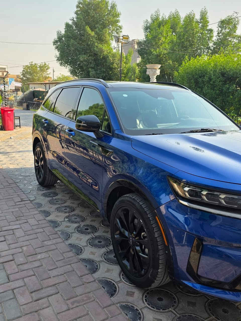 مرقم  بغداد ✅
سورنتو 2023 sx

حادثها موضح بالصور بجم والراديترات كبس على وضع الشركه 

بيها بيبان ثنين وجاملغ امامي وطخه مال تحميل بالصندوق 

وهنا بالعراق صار بيها بارد بالباب الخلفي الايمين على كد شي بصيط 

ماشية 48

٧ راكب كشنات منفصلة vip

بانوراما

محرك 2500 تيربو 290 حصان كير نظام دبل كلج 8 نمر 🚀

. شاشه جبيره

. بصمه وتشغيل عن بعد . حساس وخلفي

كشنات جلد وكهرباء

كشنات وتدفئه

.صندوك كهرباء

رادار جانبي

.رادار خلفي

.ويل كب حجم 19

.انظمه قياده عدد 4

عداد السرعه شاشه متغيره

.نظام الاطفاء بالازداحام

.اوتو هولد

مري شفط مع اشاير وكلوب ترحيب عن الاقتراب لايتات 3 عدسات زنون

.بك لايت لد

.هاند بريك بصمه

خاصيه شحن موبايل واير ليس

السعر ٢٢٥

مكاني بغداد البياع 

***********
