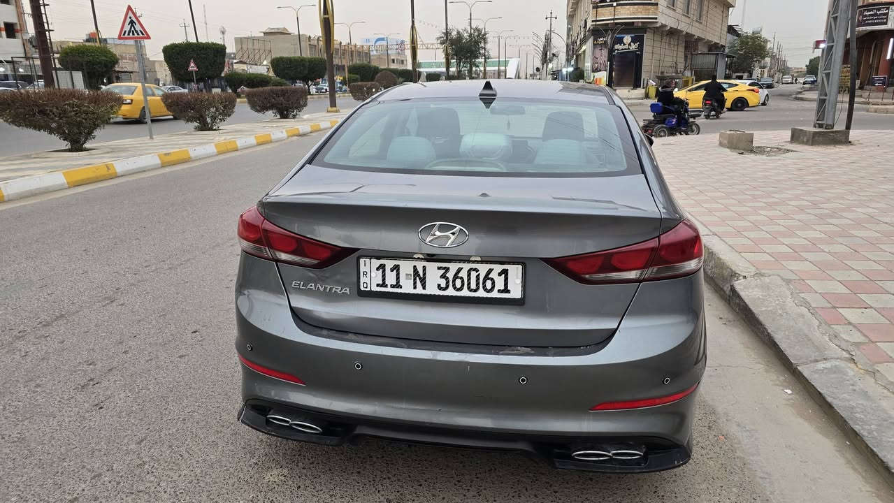 سلام عليكم اللبيع هونداي إلنترا موديل 2017 وارد امريكي بيها جاملغ وبنيد بدون تبديل وبدون دواخل  وباقي مكفولات   شاشه كأمره دواره تحكم ستيرن مثبت سرعه  سيارة جديدة وجاهزة من كلشي تبريد ثلج حدادية تخم تاير كير ومكينة 2000 دوش مكفولات  سياره احله من صور #السعر 123$$ لاستفسار علا الارقام
***********
***********
***********
مكان السياره الانبار الفلوجه
