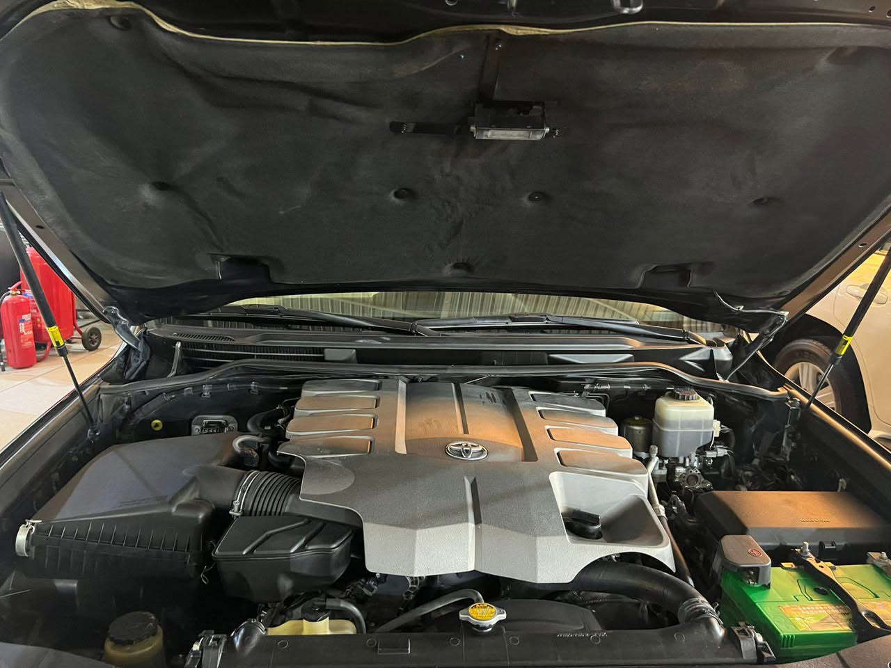 موديل 2015 V.X.R V.8 4.7 هيجي نية رةقةم هةولير هةمو شتي نوية سةنةوي شينگة أربيل, العراق


**إذا كنت صاحب هذا الإعلان وتريد حذفه لأي سبب، رجاءا أرسل رسالة إلى الدعم الفني**