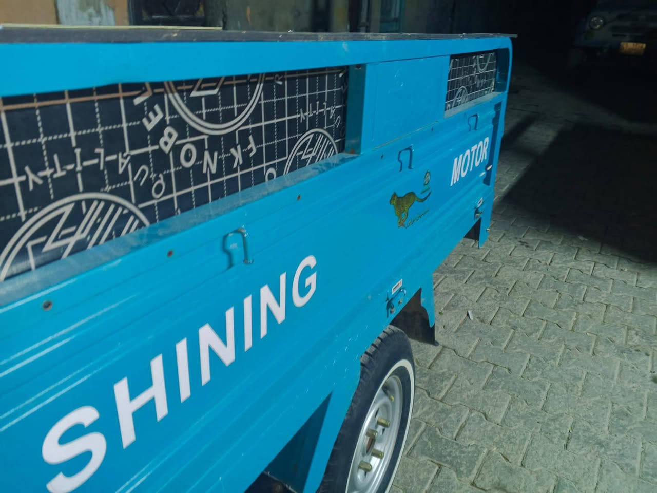 السلام عليكم ستوته البيع موديل 24كفاله عامه گمرك بلال سعر 2ونص وبيها مجال المكان حي اور سبع قصور رقم الاتصال ‏‪***********‬‏
