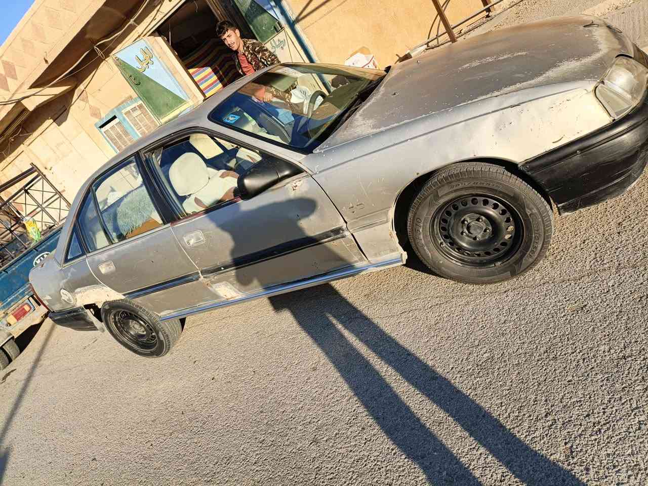 السلام عليكم
اوبل اوميكا موديل 89
رقم انبار دولي صاحبها براوه 
كير محرك شرط صدر جديد 
الكشر واضح كدامك 
للبيع السعر 25 وبيها مجال 
العنوان الانبار قضاء راوه 
للاستفسار على الرقم *********** مصطفى 
***********
