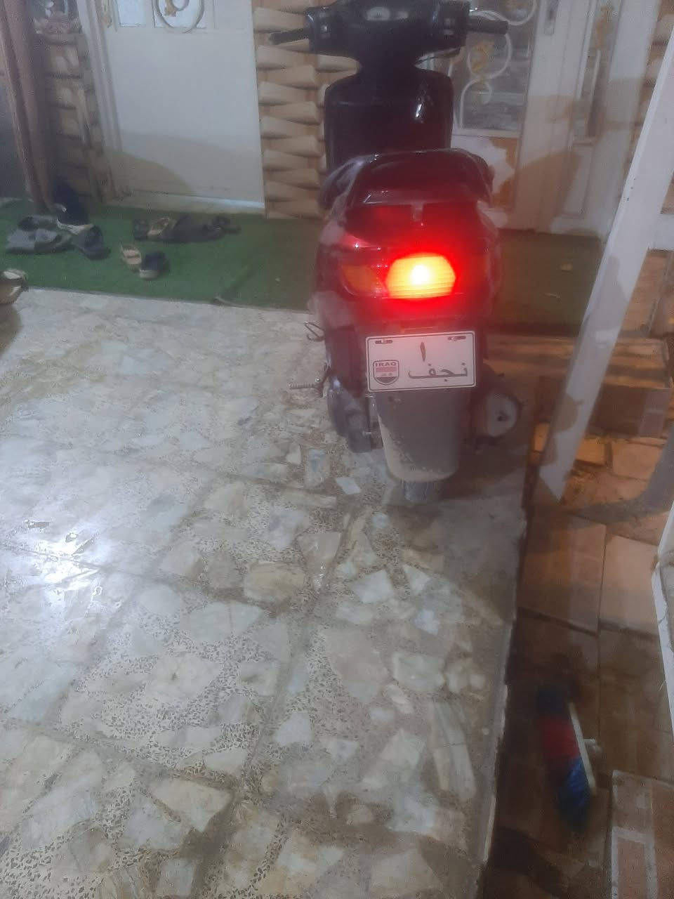 سلام عليكم  فراشة البيع كهربايات كلهة شغالة  الدراجة  نضيفة مامفتوحة ريدهة400  وبيهة مجال   مكاني النجف     الشراي   ***********
