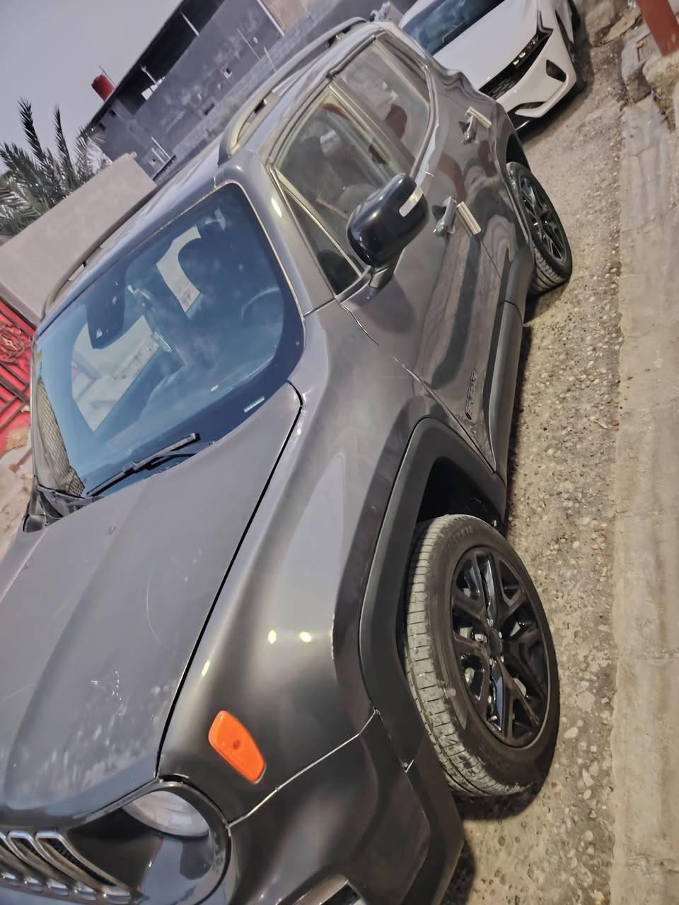 سلام عليكم لبيع جيب رانجيد موديل 22 بيه جاملق وبنيد وشراي يفحص مكاني بصره كرنه ***********
