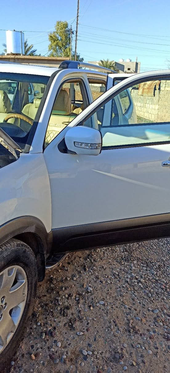 موهافي للبيع موديل 2013
فول مواصفات 1/1
رقم نينوى 
سنوية الى 27
بصمة 
ماشية 125 
تحكم تسيرن
تدفئة تبريد بالكشن 
دفع رباعي 
لايت زينول
زراكات 
السعر 165 وبيها مجال 
***********
