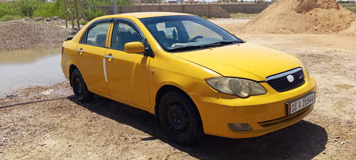 السلام عليكم شباب سياره بي واي دي F3 موديل 2011 محرك مكفول وكير عادي المرغوب مكفوله من الضربة بيها صبغ حزام اثر جراد صدر جديد امامي خلفي دوشمه عامه كاعيه وكشنات سنويه 31 تحويل مباشرالسعر 48 وبيها مجال  رقم الهاتف ***********
