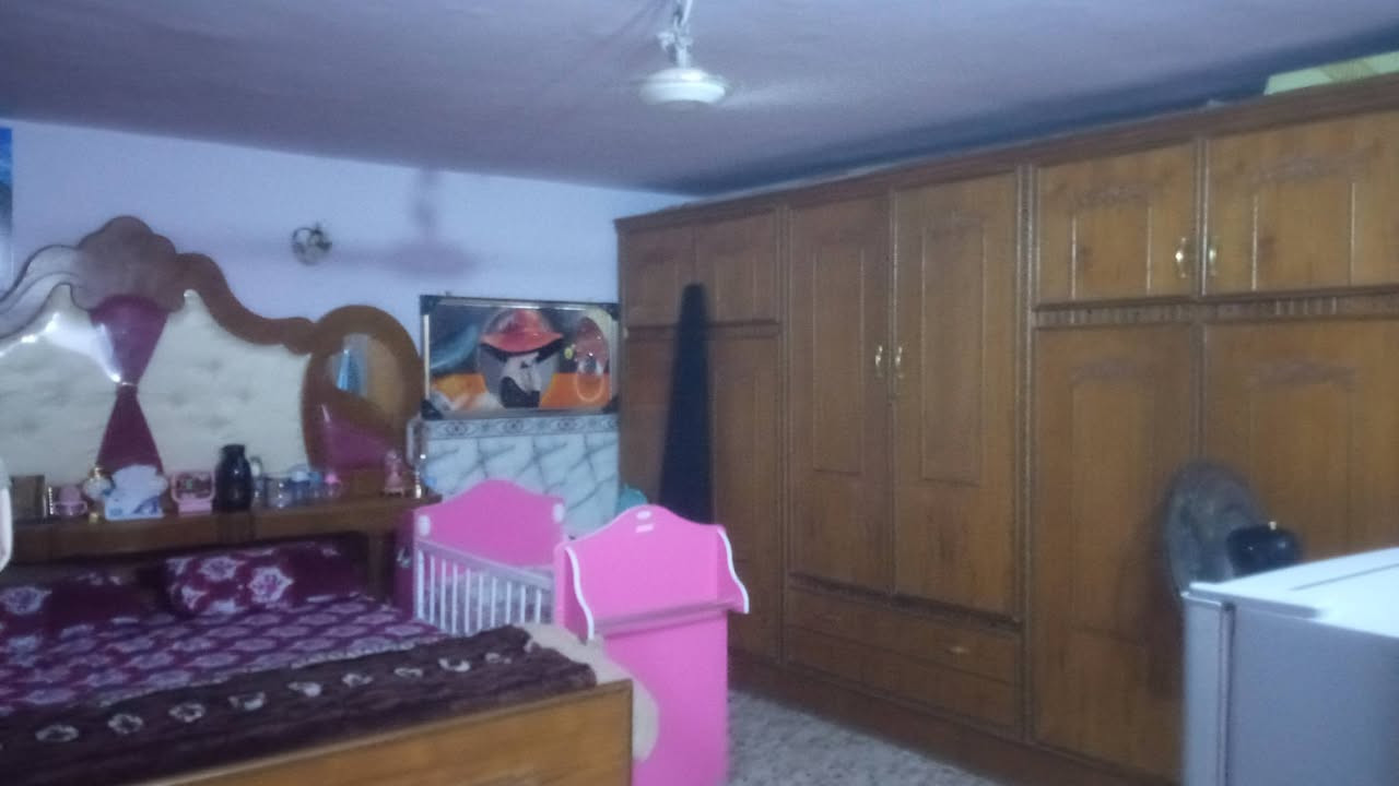 بسم لله الرحمن الرحيم
اللهم صل على محمد وال محمد
 دار للبيع المساحه 200
متر نوع العقار طابو صرف المكان حله االآكرمين شارع ام البنين السعر 185 وقابل للتفاوض والاتصال على الارقام التالي ***********
***********
