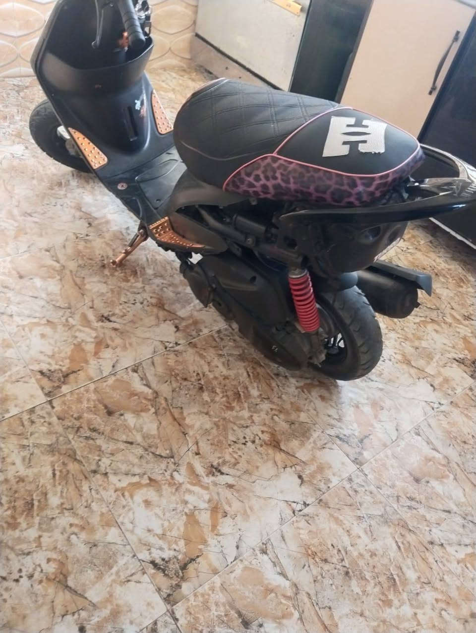 سلام عليكم ماكس ميه وعشرين البيع الدراجه مفوله الدراجه شلعه ومعدل خير من الله تجي تشوفه اهذ ماعجبتك لتاخذه الدراجه 55بس العنوان فلوجه حي الشهداء بيه تزويد خفيف  السعر 400وبيه مجال حك جيتك السفتسار عله هذا الرقم ***********بي واتساب
