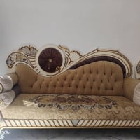 تخم مستعمل نظيف للبيع السعر600الف  وبي مجال لتواصل 07880842103