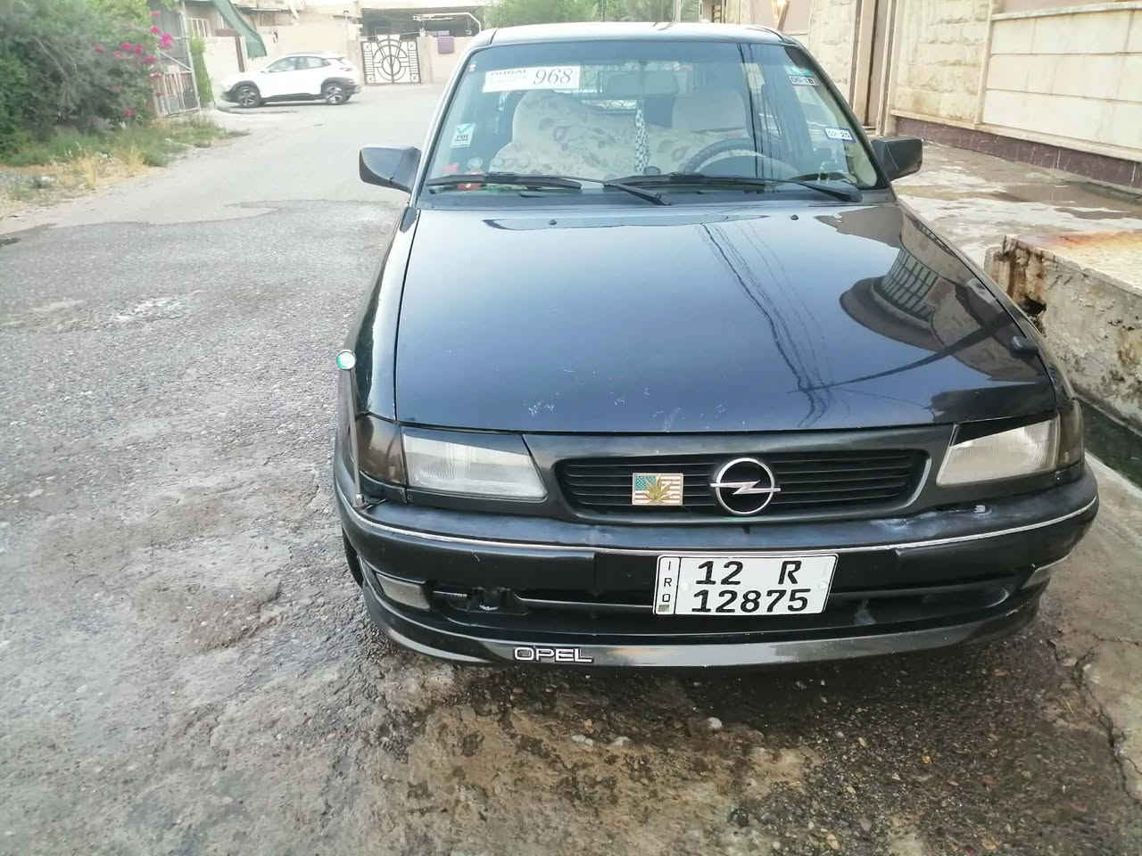السلام عليكم 
مكلف بالنشر 
سيارة استرا للبيع 
مكينة بيها نفخ 
رقم انكليزي 
موديل 92
السعر 45$
اليبيع بأسمو السنوية تحويل فقط 
هزة جديدة 
سنوية لل2029 تسقط
تفاصيل اكثر الاتصال على الارقام 
***********
***********
