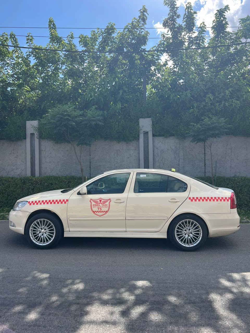 Skoda 2013 تكسي
دوو پارچە و نیو سبوخ بێ داخلی
گێر و مکینە و تبرید بێ عيب و نە کراوە
400$ غرامەی لەسەرە پاش معاملە بوت دەگەرێنمەوە
بانزین و سیستەم غاز ایطالی

گورینەوەش دەکەم شتێک بە دلم بێت

سعر 93 ورقه و مجالەکی کەم
واتس اب و کورەک ***********
0750-7739471 اكر, نينوى
