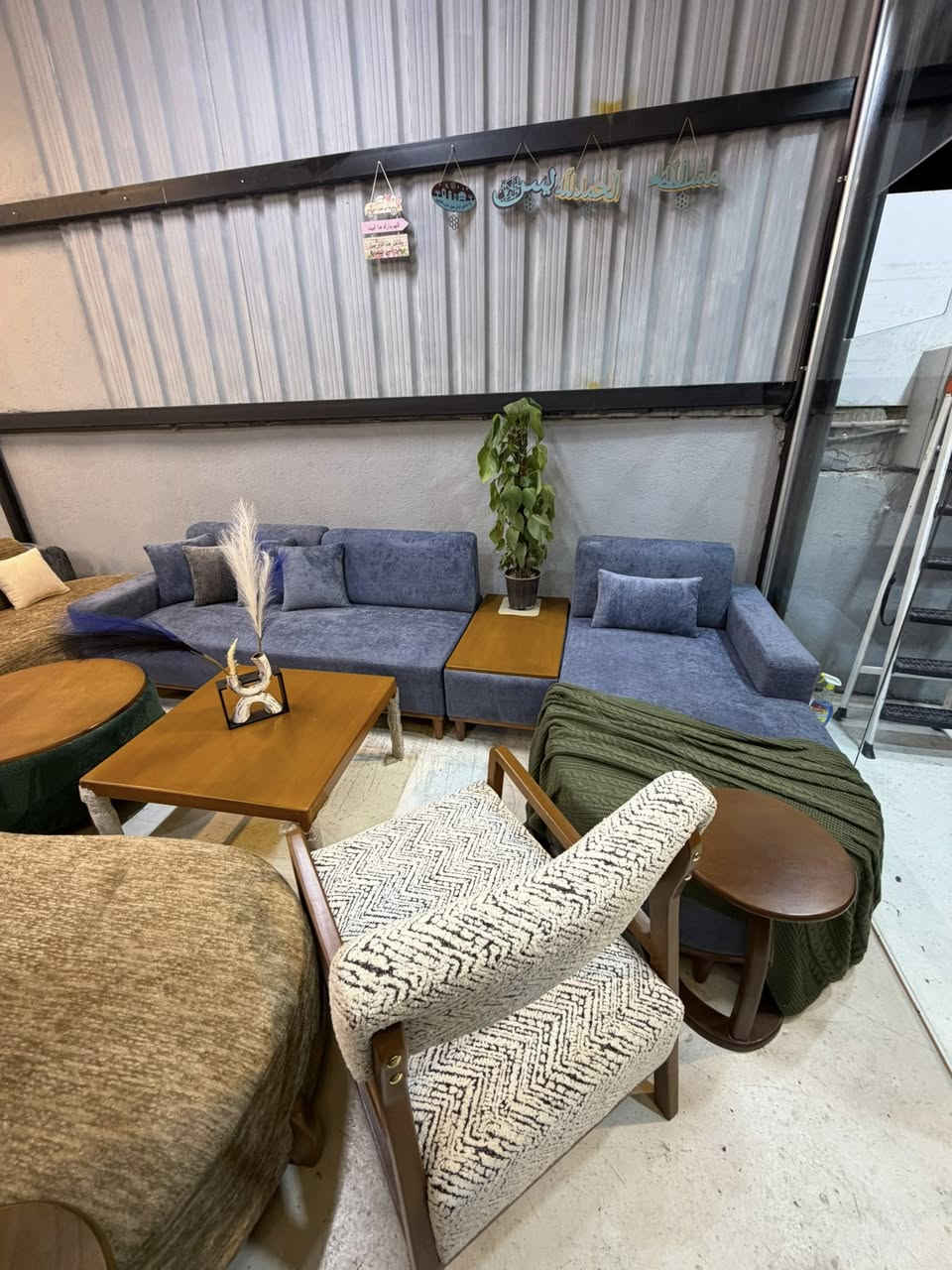 للحجز والتوصيل
***********
***********
