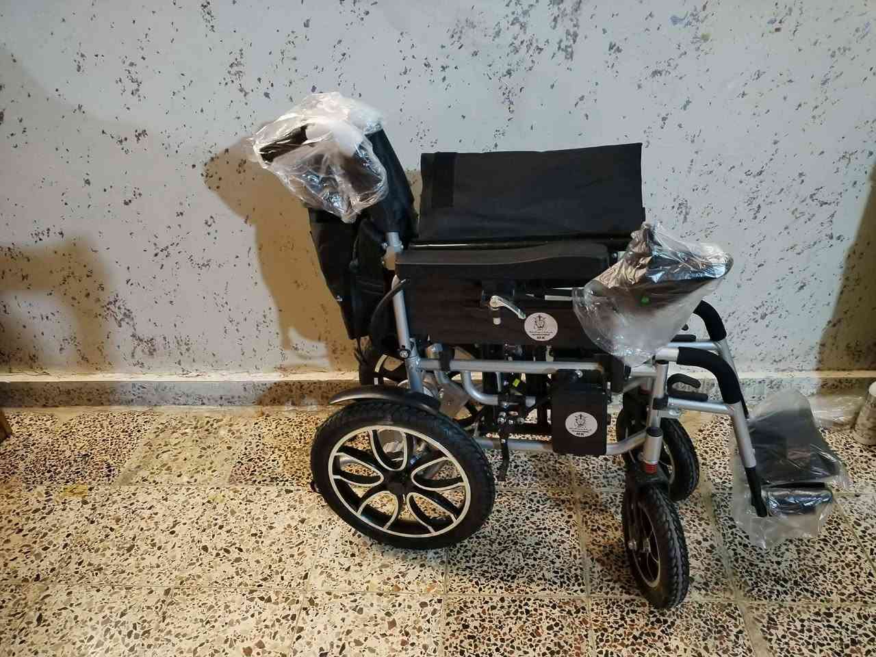 السلام عليكم
للبيع عربة معاقين جديد غير مستخدم مع شاحنة بغداد


**إذا كنت صاحب هذا الإعلان وتريد حذفه لأي سبب، رجاءا أرسل رسالة إلى الدعم الفني**