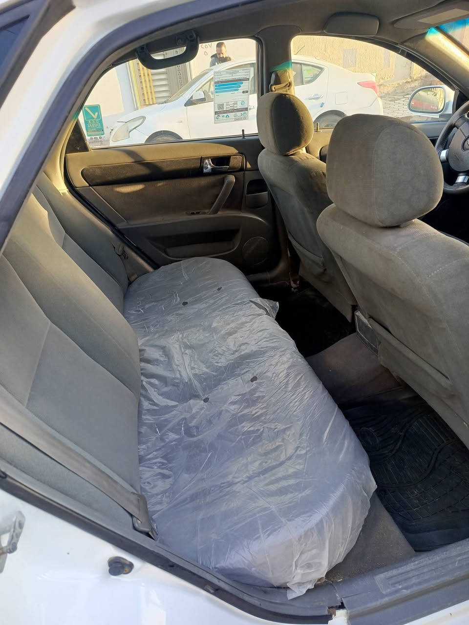 سلام عليكم 
سعر 78
اوبترا شرط نضافه بيها 3صبغ
رقم بابل 
مكينه وكير بل كارتون
تخم تاير بل كارتون
سياره جديده تبريد تدفه كله يشتغل عل شرط
اني مكلف هاذه رقم مامتواحد علنت
***********
مكان سياره نجف
