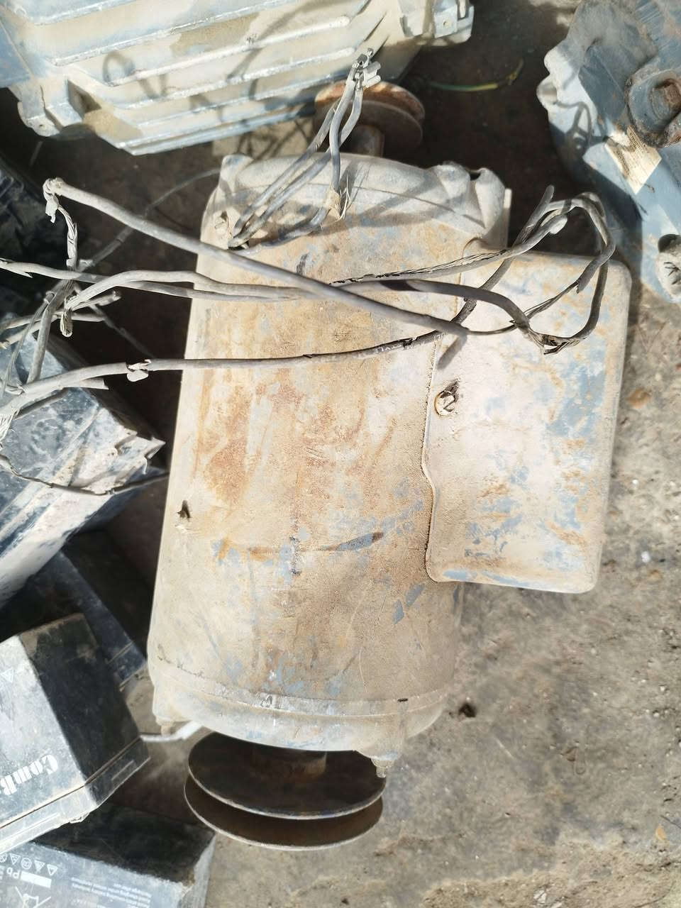 ماطورات عدد 8.  كلهن شغالات امريكي 

***********
