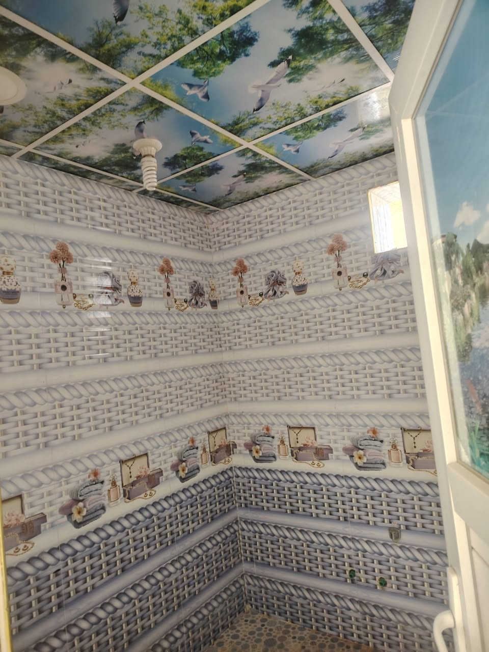 اللهم صلي على محمد وآل محمد
دار للبيع 🏛️   بناء جديد 
⛔   حي  الحضاره   قرب مدرسة العبير 
📈 المساحة   :  85 م مربع 
يتكون من : طابقين 
- غرف نوم2
- صالة 
- استقبال 
- مطبخ
صحيات 

☎️ للأستفسار والمعاينة اتصل على :
***********
الرقم يحتوي على واتساب 
📍 زيارة مكتبنا الكائن في : حي الصدر الاول السايدين قرب مطعم كباب نذير 
📥 مكتب أدم
