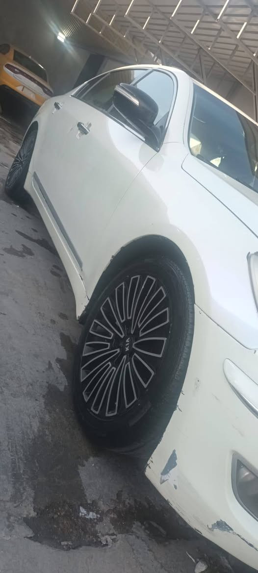 جنسيز ٢٠١٠ رويال ٨ سلندر ٦. ٤ دوش  خليجي مصبوغة حزام حادثها فقط بغداد جاملغ أمامي  رقم دهوك كير جديد مكينة بيهة تبخير ابيع مكينة كايمة عليهة غرامات ٥ اوراق عالمشتري مكانهة بغداد المنصور او العطيفية  السعر ٦٠ قفل بدون عملة رقم الهاتف ***********
