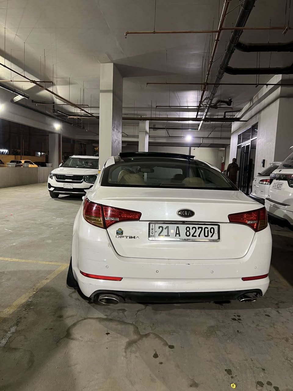 السلام عليكم
اوبتما خليجي فول مواصفات 
بنورما قطعتين ، كشنات خزن ، حساسات خلفية ، انطمة قيادة ، كروز سرعة ، الخ 
فول الفول ١/١ 
موديل ٢٠١١ 
محرك ٢،٤ دوش 
صبغ اربع قطع وملاون ربع  قبق جنطة 
( سيارة بدون دواخل ) 
يعني شاصي بدنة حوض كفالة
رقم سليمانية جديد محولة بأسمي 
مكان كربلاء حي الحسين 
سيارة نقصه فقطط درايم شفت 
يعني تبدله وتطلع لوين متريد 
حدادية نفض ذيج السنة نفضتهم
الراديتر مبدل منطومة كاملة زيتي 
يعني تنسة شي اسمة حماوة
والتبريد كذالك مبدل فريزر جديد وغاز 
يعني انسه التبريد بالصيف 
السيارة صارف علية 
مالتي مال جناي مو بياع شرة 
السعر ١٢١ وبيها مجال للشراي
للاستفسار ***********
