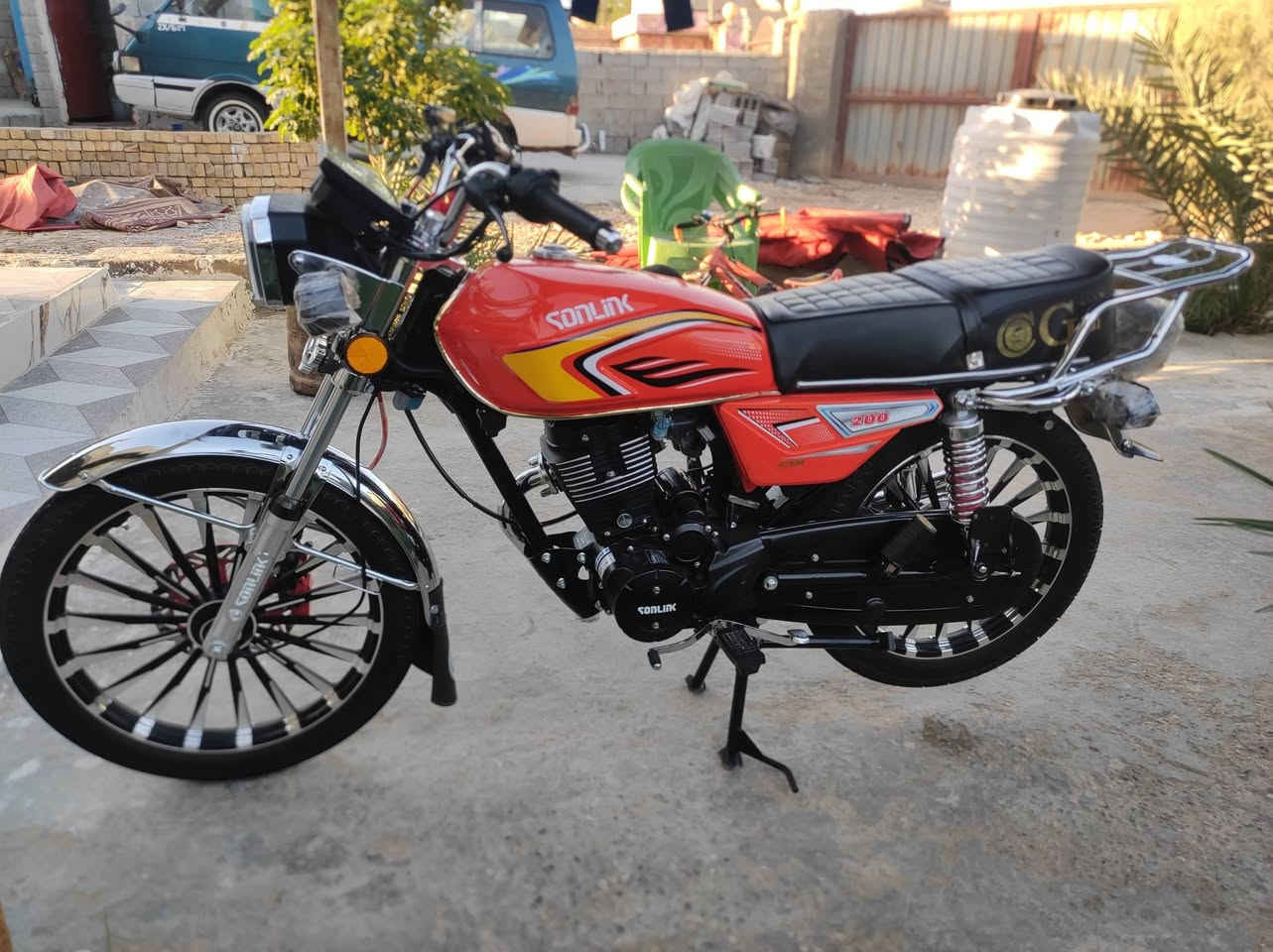 #للبيع دراجه 5 كيـر سونك موديل 25 محرك 200 € دراجه صارلهة شهرين طالعه من المعرض بعدهة جديده اوراق صولي يي نقص مابيهة مكاني بغداد نهروان السعـر 850 وبيهة مجال حك جـيه الرقم *********** واتساب
