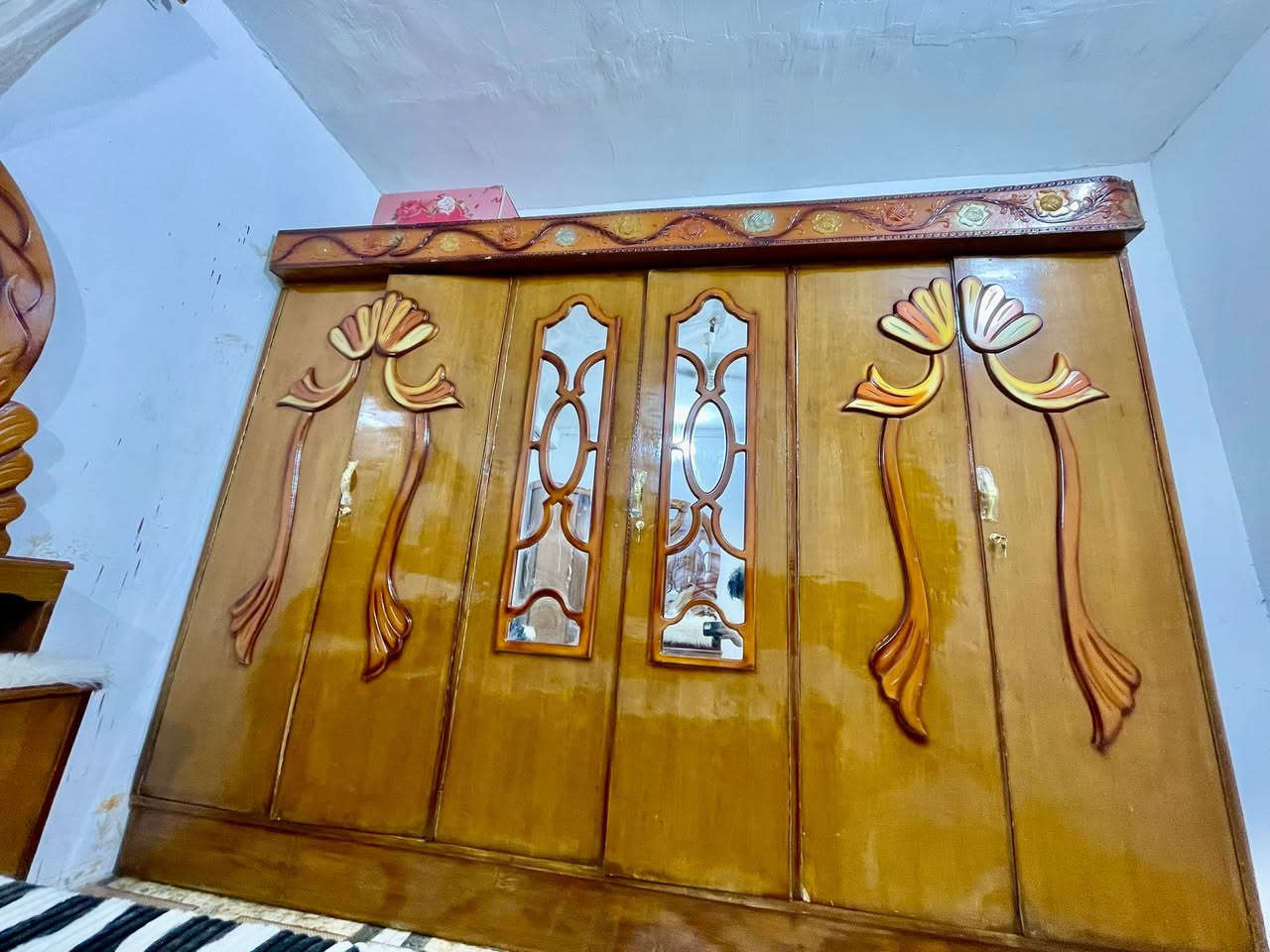 غرفه عراقيه البيع سعر 500 وبيه مجال عنوان زبير   رجا مو شراي لايتصل ***********
