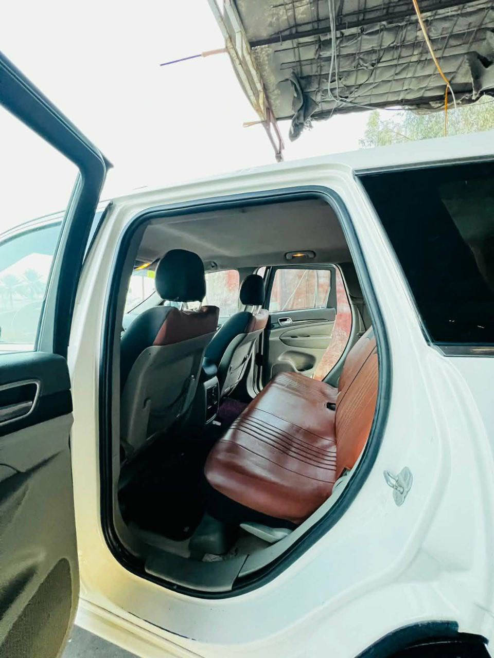 السلام عليكم للبيع أو مراوس
جيب لاريدوً 
موديل 2011
رقم بغداد الدولي 
محرك كير مكفولات 
محرك السياره 6سلندر 
مواصفات السيارة فول عده الفتحه 
ضرر السياره جاملغ وبنيد ومن الشركه صبغ قطعتين وشويه بل باب الخلفي 
السعر 145وبيها مجال بسيط وذا مايعجبك السعر كلشي أكوو بل سوك 
مكان السياره بغداد المحمودية 
1رقم الهاتف ***********
2رقم الهاتف ‪ 0770 880 3690
