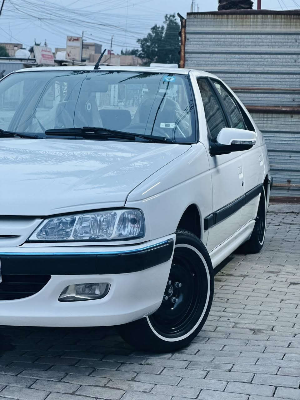 سلام عليكم بيجو بارص موديل /2022/
سياره حلوه ونضيفه مال بيت ستعمال شخصي
بيه تاير خط ابيض جديد منضومه زنون ثلجي 
غرفتهه بلاديه كفاله عامه ما عدا بارد بل بنيد تلث اصابع ورصعه بل جنطه سعر 79 مكاني  بغداد(الحسينيه *********** المو شراي ليتصل
