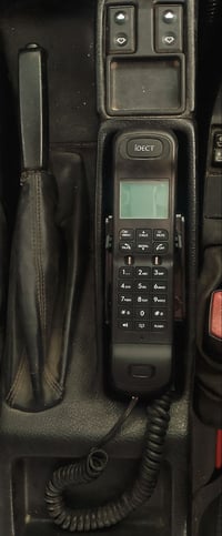 من رخصت الادمن المحترم ❤️ تلفون BMW كامل هوه والقاعدة والكيبل والسكن و...