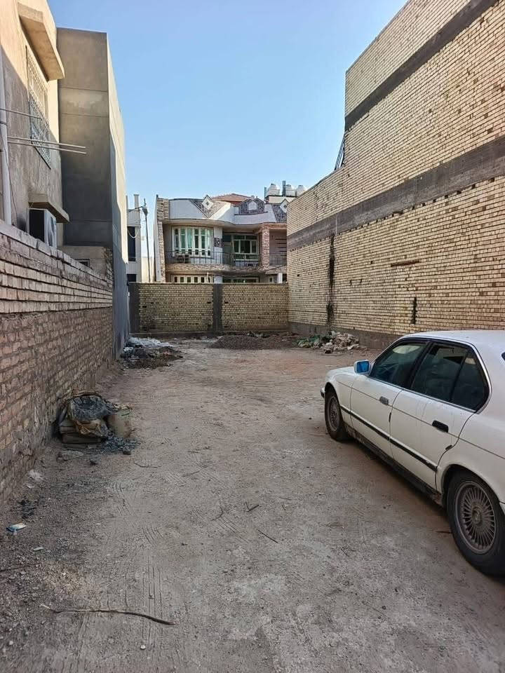مرحبا
🏡✨ قــطــعــة أرض طــابــو صــرف لــلــبــيــع ✨🏡
━━━━━━━━━━━━━━━━━━━━
📍 الــمــوقــع:
بابل – حي بابل
مقابل محطة القطار
تبعد 20 متر عن الشارع الرئيسي
━━━━━━━━━━━━━━━━━━━━
📐 الــمــســاحــة: 212 متر
📜 نــوع الــســنــد: طابو صرف
📏 الــواجــهــة: 8.5 متر
📐 الــنــزال: 25 متر
🛣 عــرض الــشــارع: 10 متر
━━━━━━━━━━━━━━━━━━━━
💰 ســعــــر المتــــر: 2 مليون و250 ألف دينار  
✨ألســـعر قابـــل للتفـــاوض
━━━━━━━━━━━━━━━━━━━━━
📞 لــلــاســتــفــســار الاتصال ع الرقم 
‭***********
