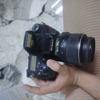 نيكون 7100 • عدسة 18-55 • نظيفه
