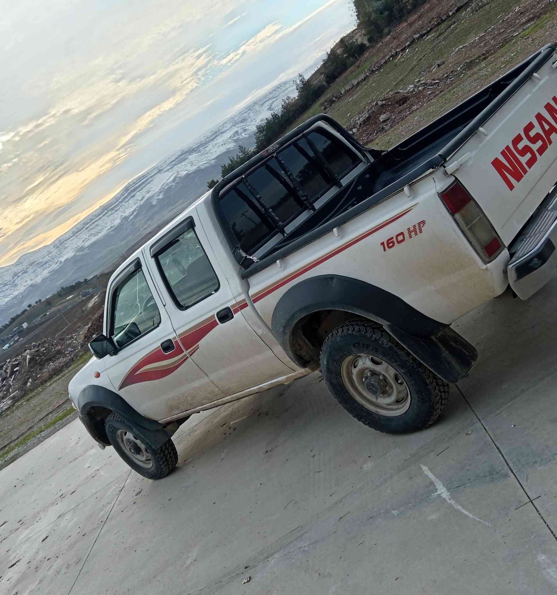 نیسان دەبڵ ئەکسل بێ سەرەتا مۆدێل ٢٠١٠ دەبڵ گێچ ئەی بی ئێس دەبڵ ئێرباگ ناو سور گێڕ و مەکینە و دەبڵ ئەکسلی بەشەرت هەموو پلێتەکانی پێوەیە سەیارەکە ساغە لە سلێمانیم
***********
