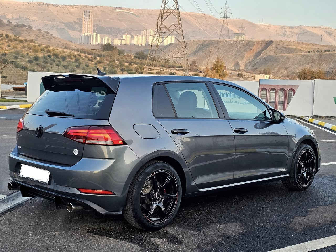 سەرەتا بە ناوی خوای گەورە
ڤۆلگسواگن گۆلف 2021

تی ئێس ئای  1.4 تۆربۆ

فول فول مواسەفات

62 هەزار کم ڕۆشتوە

گێڕ ئەوتۆماتیک و عادیە

 گێڕی 8 نمرەیە

گێڕ و مەکینە و کارەباییاتی بەشەرت

ڕۆنی مەکینە و هایدرۆلیکی گێری تازەیە 

 4 ویلی 17 ی جوانیی لە سەرە

 4 بانصی تازی خراوەتە سەر

سەنەوی تا 2027 تازەیە و بەناوی خۆمەوەیە 

دوو پارچە ی بۆیاخە بێ ناو بێ ئێرباگ

بەشەرتی بوخار و سەرف و حەماوە و بە ناوکردن

3 سالە سەیارەکە لای خۆمانە 

هەموو شتیکی لەسەر دەقی شەریکە ماوەتەوە 

سعری 145 گەلا کەمێ مەجال

شوێن سلێمانی

ژمارەی موبایل :***********

تکایە ئەگەر موشتەری نیت سەرمان مەیەشێنە لەگەل رێزدا
------------------------------------------
بسم الله الرحمن الرحيم
فولكس فاجن جولف
موديل ٢٠٢١
١.٤ تيربو
فول مواصفات
ماشي ٦٢ الف كم
كير اوتو وعادي ٨ نمرة
كير و مكينة و كهربائي بشرط 
كل شيء بشرط
هايدروليك كير جديد
زيت المحرك جديد
سنوي جديد الى ٢٠٢٧
بدون بخار و صرف و حرارت محرك
 ٤ ويلات جديدة قياس ١٧
٤ دسكات بريك جديدة
كل شيء جديد
قطعتان صبغ بدون دواخل بدون ايرباك حادث خفيف جدن 
سعرها 145 ورقة و مجال صغير
سيارة رقم اربيل لاكن سيارة في سليمانية
رقم صاحب :***********
