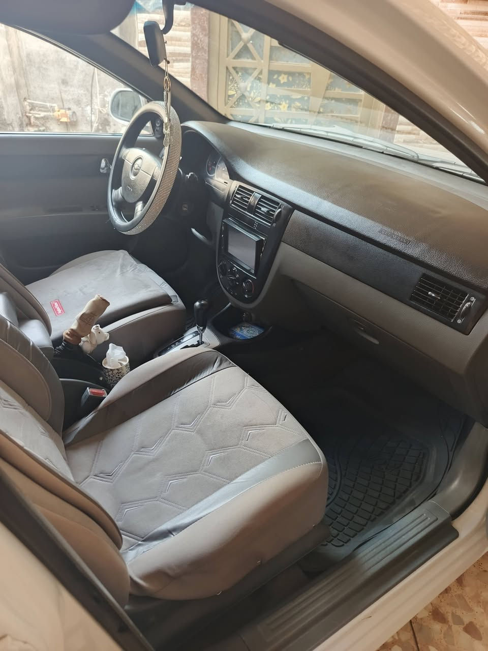 السلام عليكم
سيارة اوبترا موديل ٢٠١١ باسمي رقم كربلاء نظيفه وجاهزة للبيع السعر ٩٠ ورقه وبيها مجال بسيط *********** السكن طويريج
