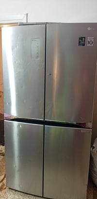 ثلاجه ال جي • ٤ أبواب • كراده