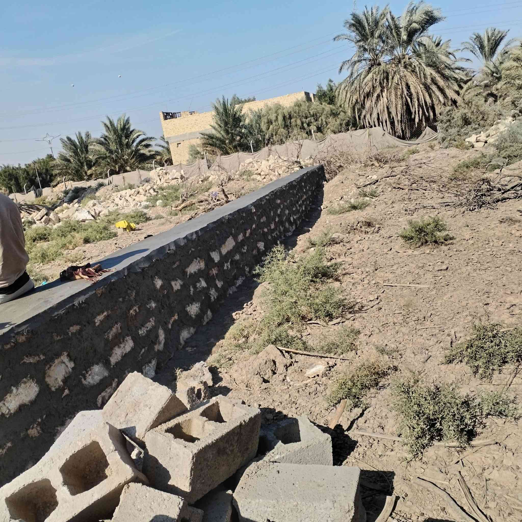 سلام عليكم عمي شغل اتمنا ينال عجابكم حجر ابلوك او طابوك هاذه رقمي *********** تعال خاص واتساب وهاذه رقمي الثاني *********** انتصال تكحيل جهتين متفرغ حالين
