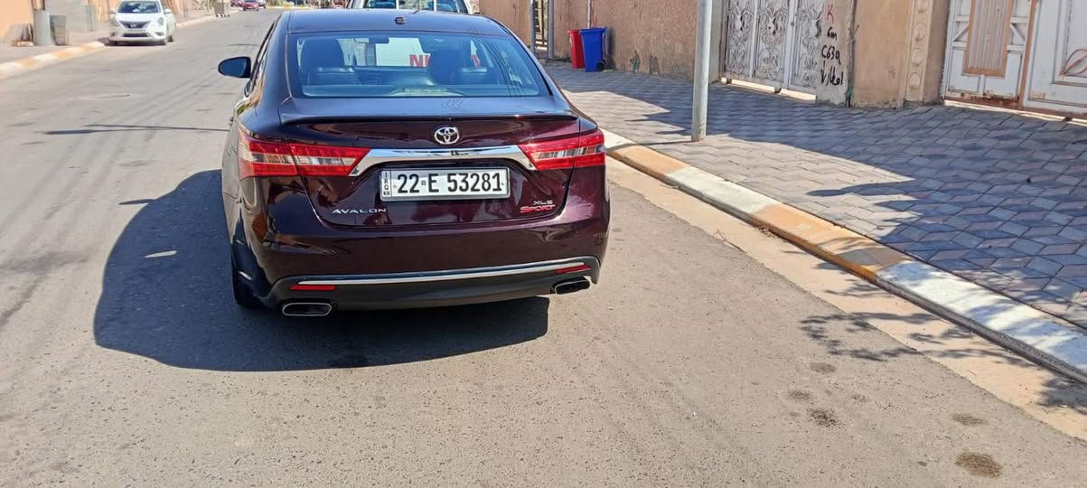 السلام عليكم للبيع نقد فقط
تويوتا أفلون 2018 XLE 
ماشيه 100 الف 
محرك V6/3600 بدون عيب بدون فتح 
بسعر مناسب 168$ 
⬅️السيارة بدون صبغ بيها جاملغ السايق مبدل شركة بدون صبغ فقط والباقي مكفول وبيها سونار جديد ...
كير/محرك/صدر/تخم تاير/تبريد ثلج/جاهزة بدون نواقص 
رقم اربيل دولي سنوية ل28 شرط التحويل والغرامات 
السعر 168$ وبيها مجال بسيط 
العنوان:صلاح الدين/تكريت/القادسية 
***********

