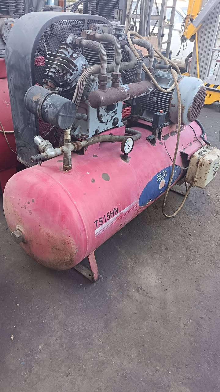 تم بعون الله تعالى وصول كمبريسرات هواء انكليزي إيطالي أمريكي ألماني للاتصال *********** العنوان بغداد باب الشيخ كراج الحرباوي محلات النور
