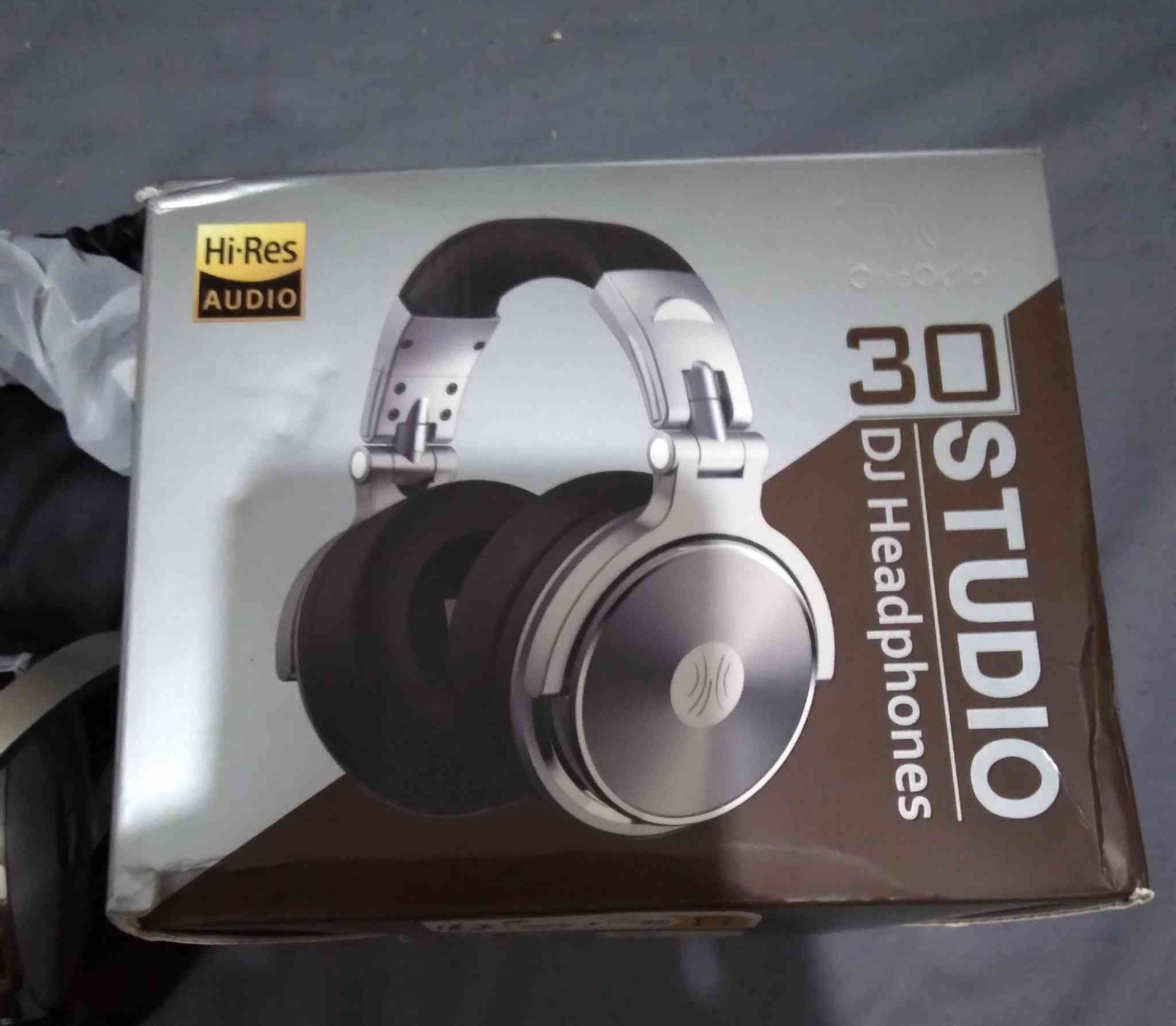 ٥٠ الف
جديد غير مستخدم 
نقص كيبلين اواكس
يوجد توصيل


**إذا كنت صاحب هذا الإعلان وتريد حذفه لأي سبب، رجاءا أرسل رسالة إلى الدعم الفني**