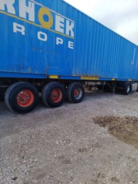 عربانة حاويه • ارتفاع ٢٧٠