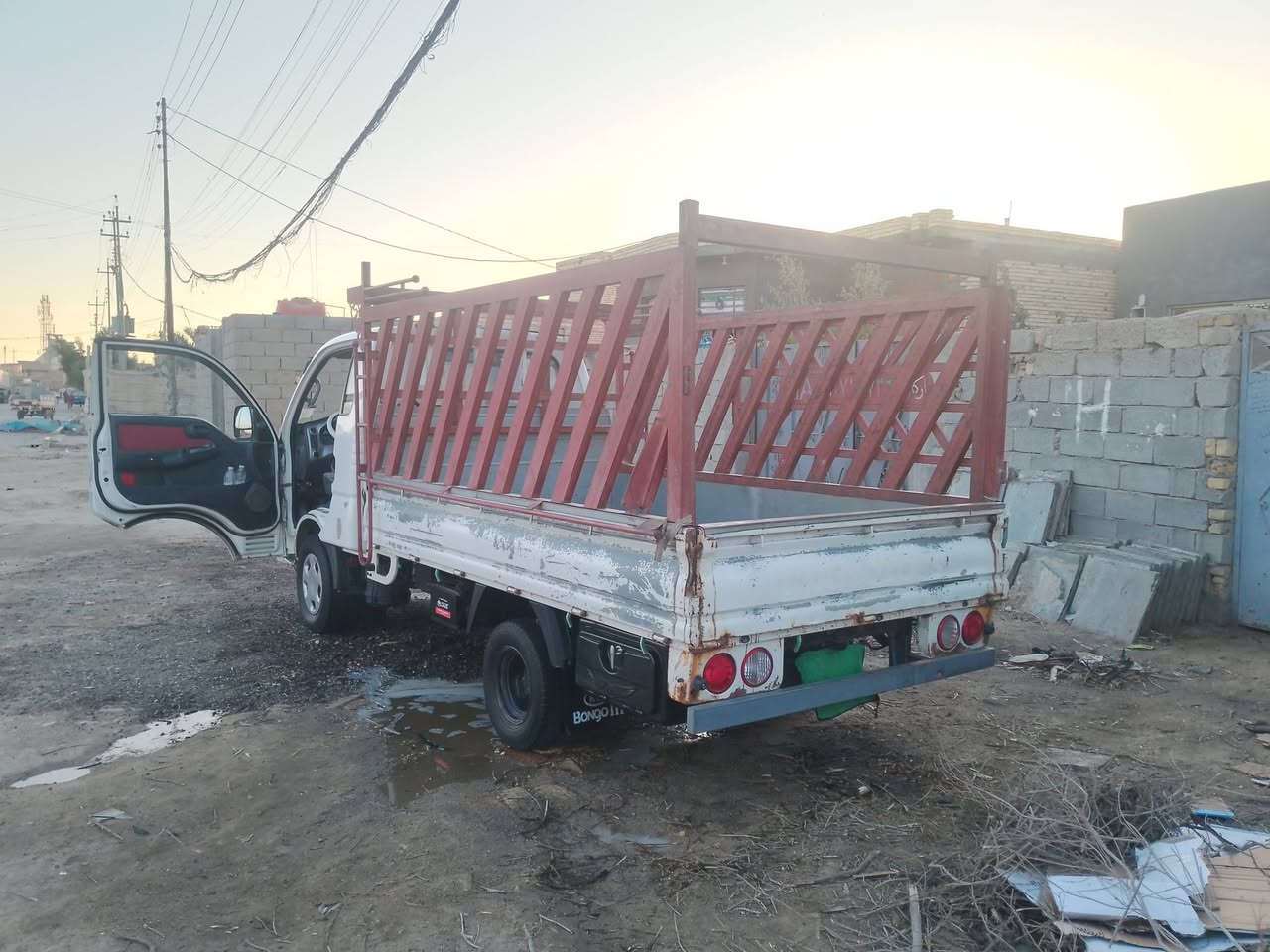 سلام عليكم كيه للبيع موديل 2013 حلوه ونضيفه سدر نضيف الستفسار *********** مكلف بل نشر سياره مناسبة
